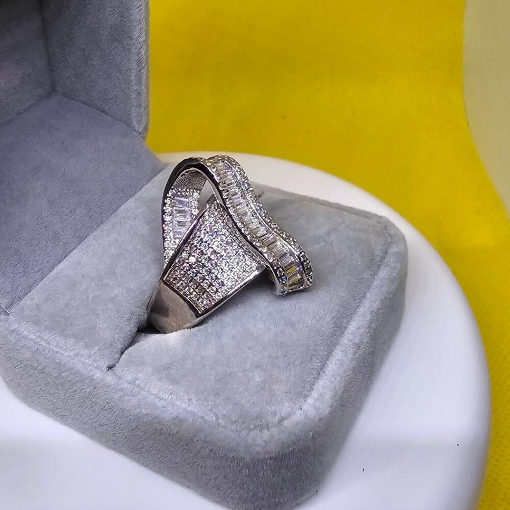 Laverna Dramatic Baguette Ring - image 6